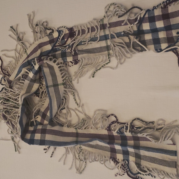 100% Authentic Burberry Scarf - Picture 3 of 6